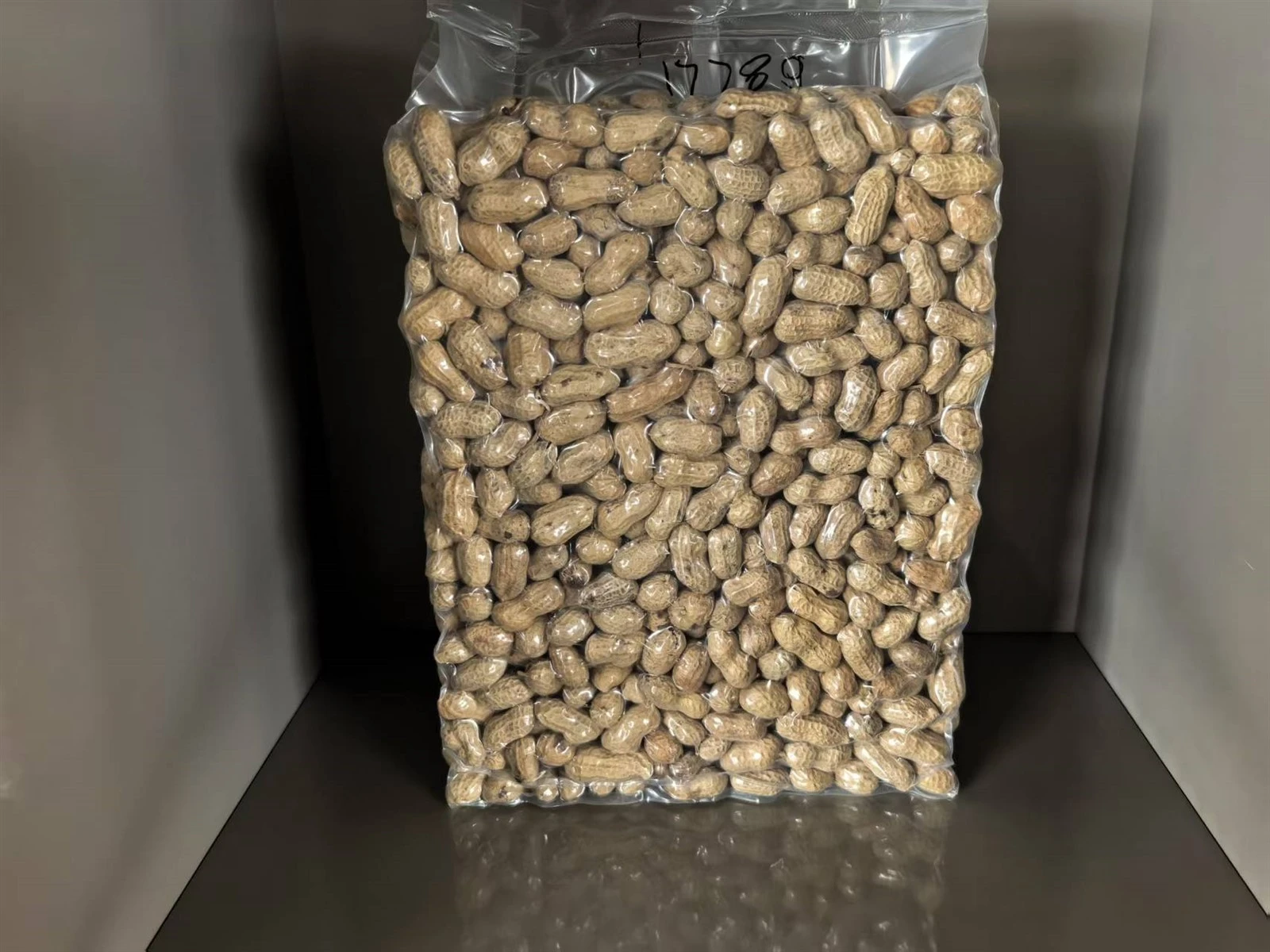 Fully Automatic Nut Vacuum Packaging Machine Fully Automatic Nut Vacuum Packaging Machine